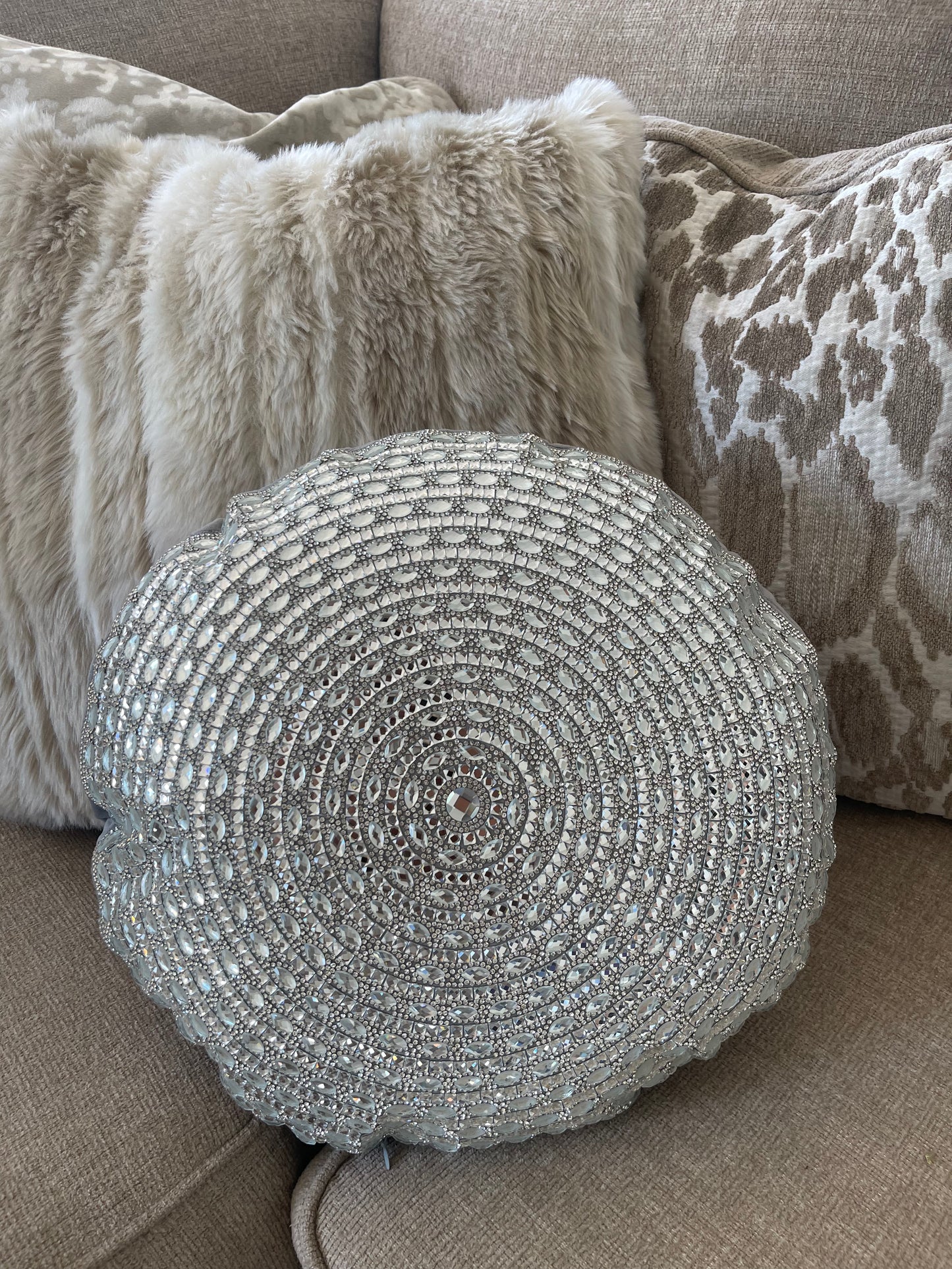 Gatsby Round Pillow